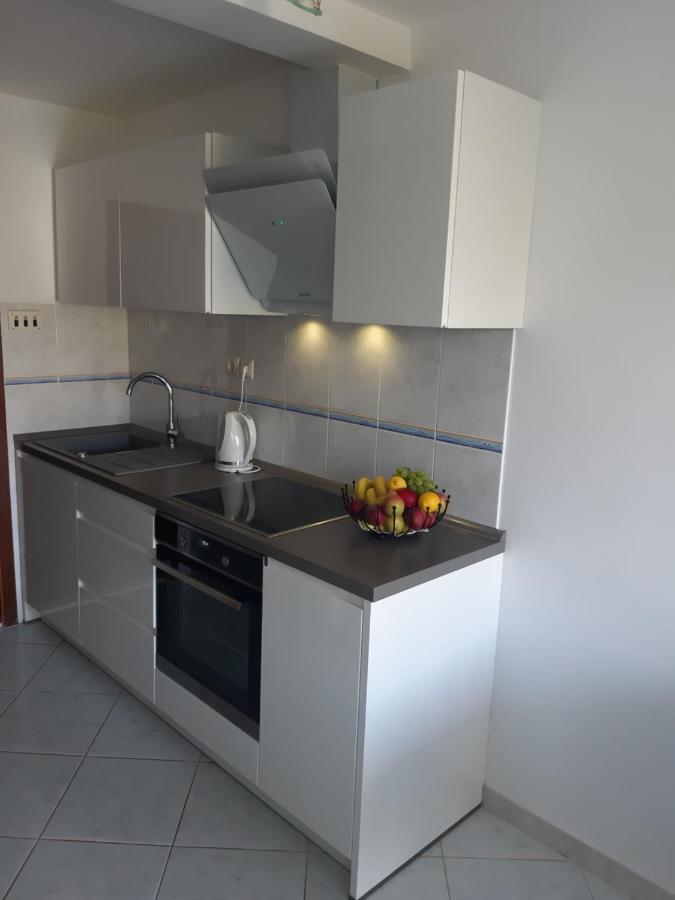 Apartmani I & J Seric Seget Vranjica Extérieur photo