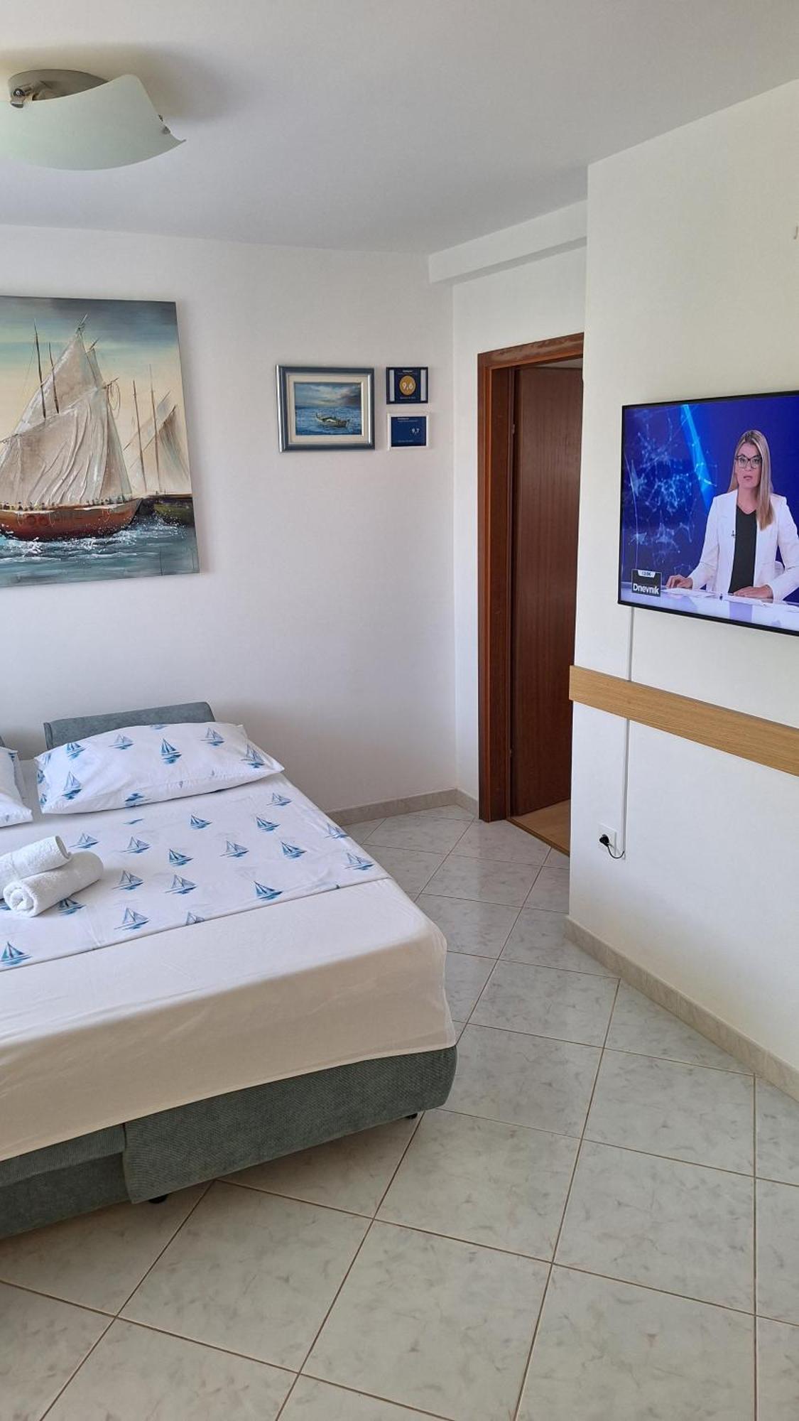 Apartmani I & J Seric Seget Vranjica Extérieur photo