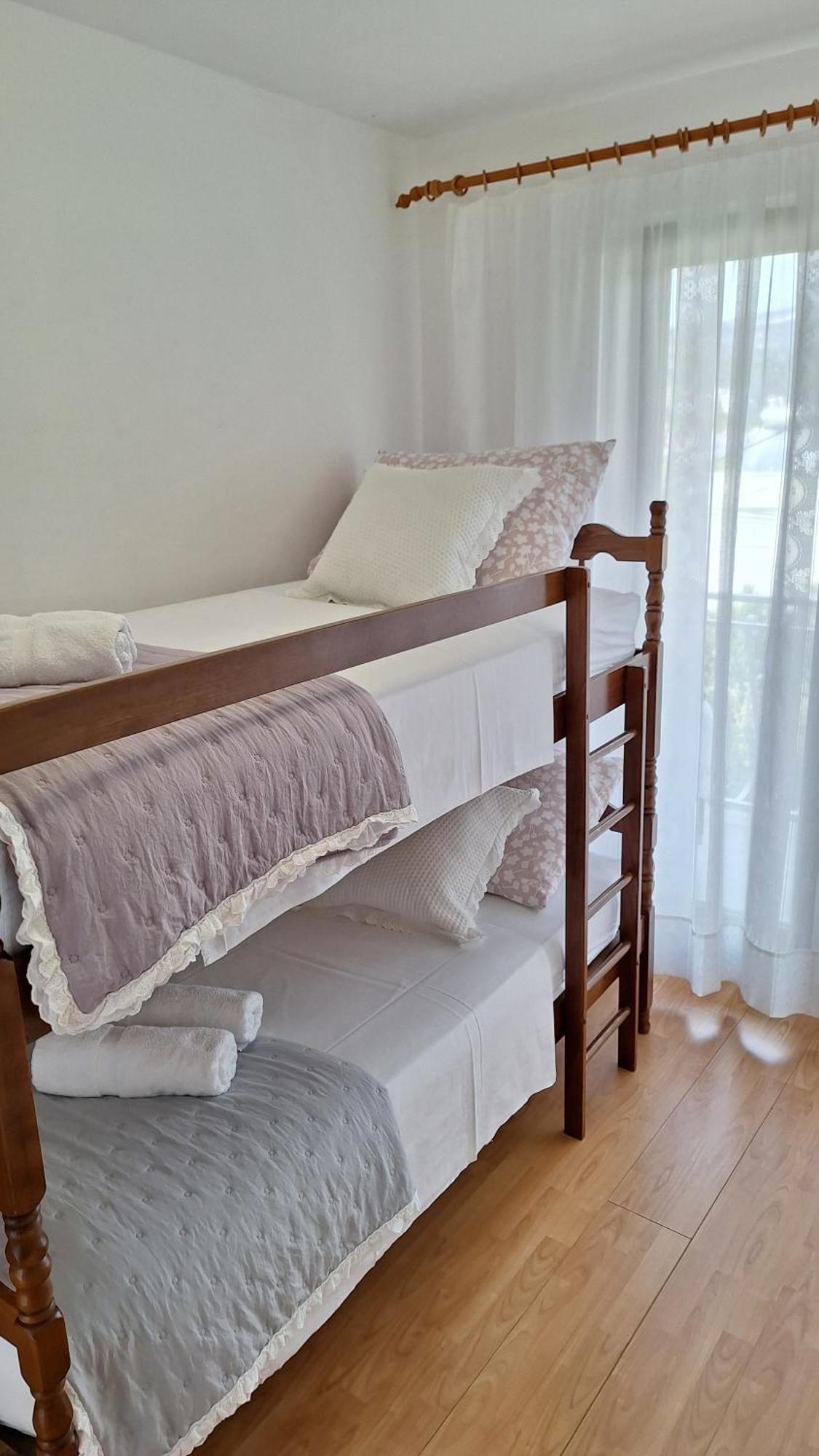 Apartmani I & J Seric Seget Vranjica Extérieur photo