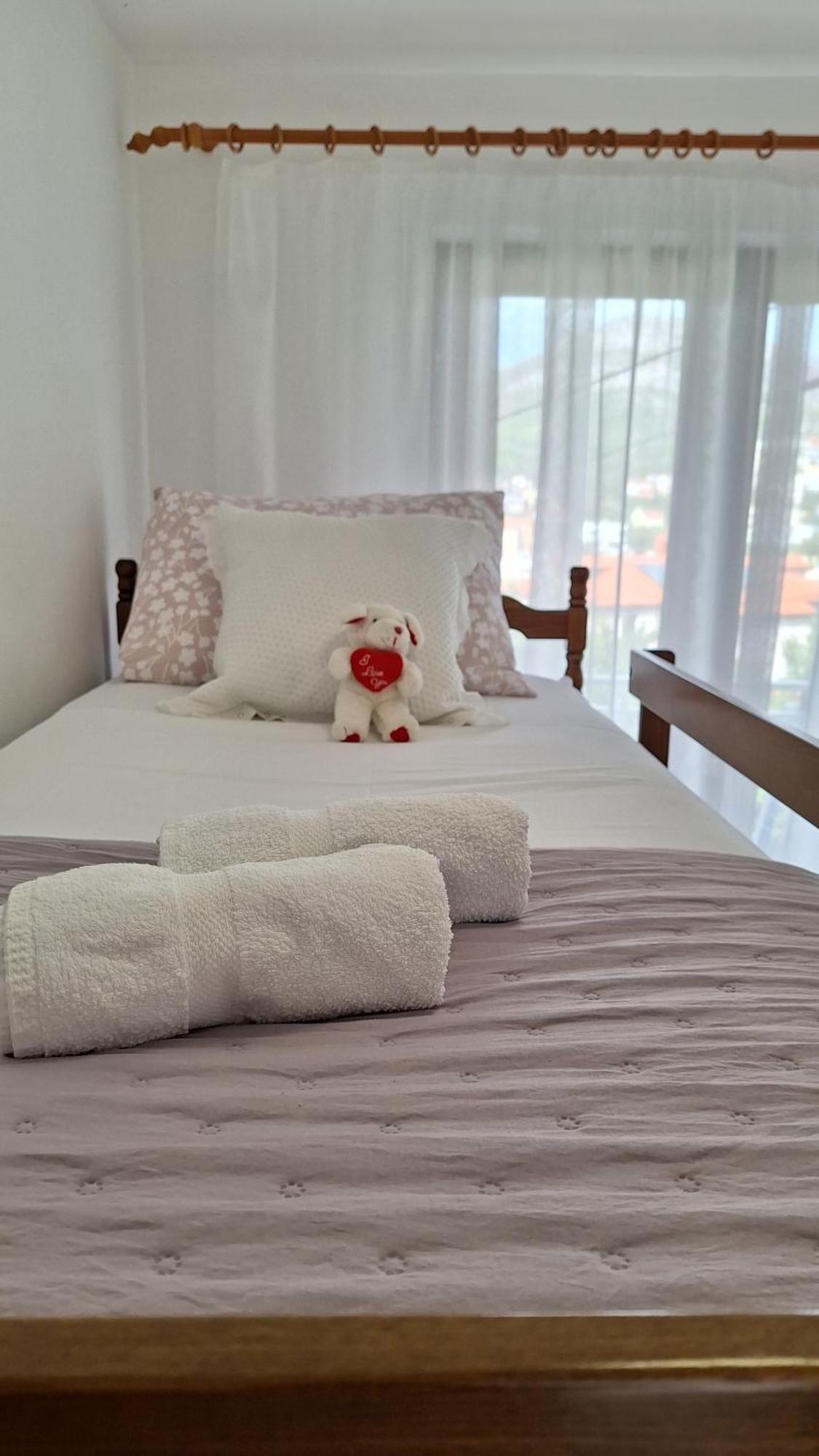 Apartmani I & J Seric Seget Vranjica Extérieur photo