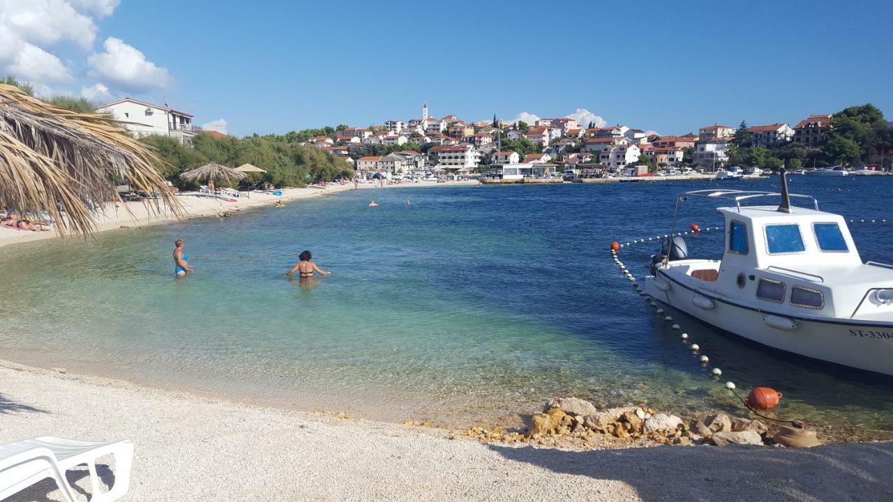 Apartmani I & J Seric Seget Vranjica Extérieur photo